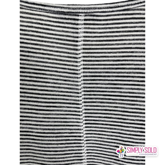 Banana Republic Women's Blouse Short Sleeve T-Shirt Black White Striped Cotton L - Picture 6 of 10